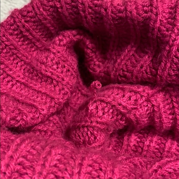 Pink infinity scarf - Picture 5 of 5
